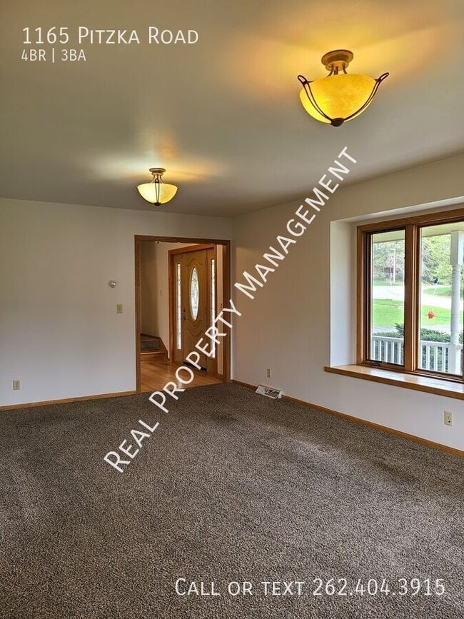 Building Photo - 1165 Pitzka Rd