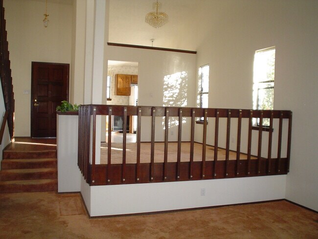 Foto del edificio - 5601 Chelwood Park Blvd NE