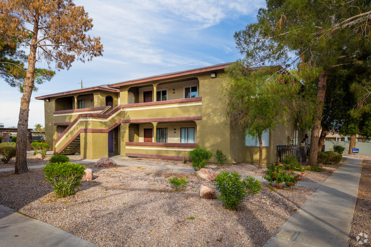 Primary Photo - Pacific Palms Apartments