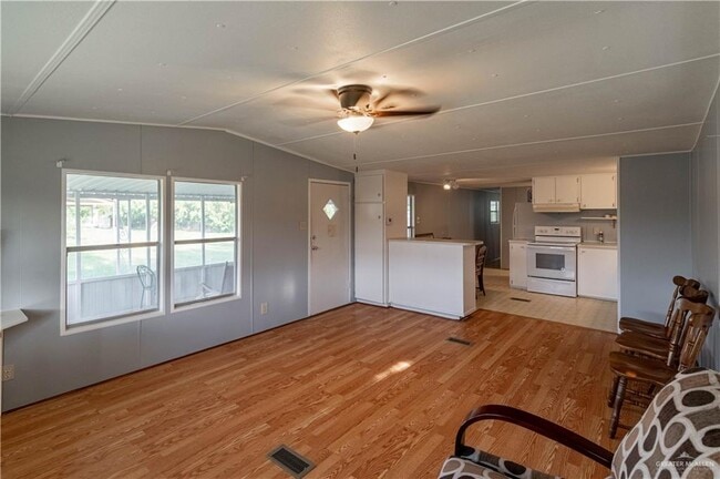 Building Photo - 1221 S Cesar Chavez Rd