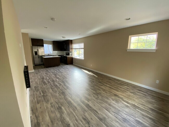 Foto del edificio - 2700 S Andover St