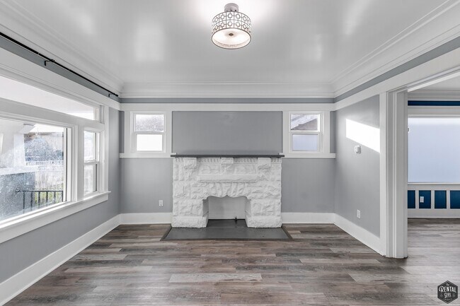 Foto del edificio - 641 W 43rd St