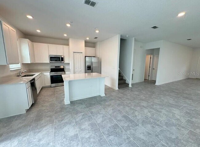 Building Photo - 3174 Laurent Lp