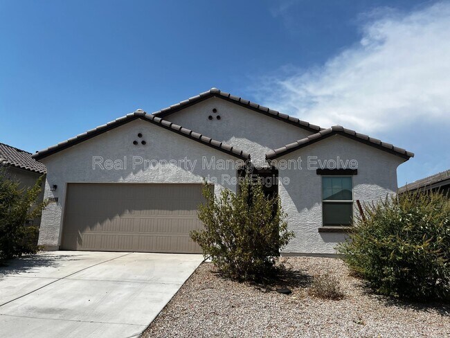 Building Photo - 19434 W Hazelwood St