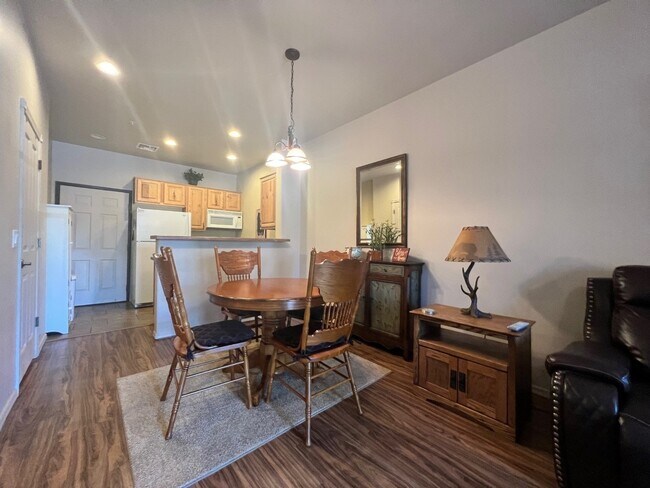 Building Photo - 2347 Quarter Horse Trl