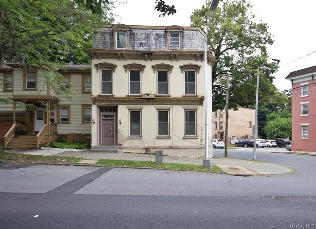 Building Photo - 88 Academy St
