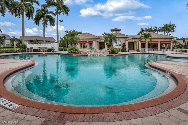 Foto del edificio - 15041 Lakeside View Dr