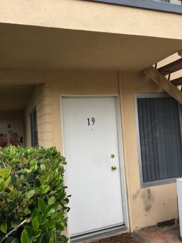 Building Photo - 501 N Venice Blvd