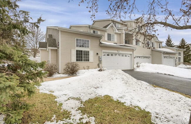 Building Photo - 17601 Hackberry Ct