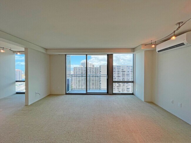 Foto del edificio - Capitol Place - High Floor!