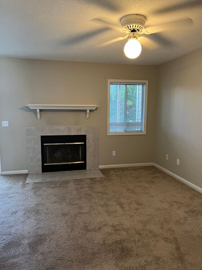 Building Photo - 320 Candlbrook Drive - Available Now