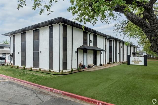 Building Photo - 313 Rolston Rd