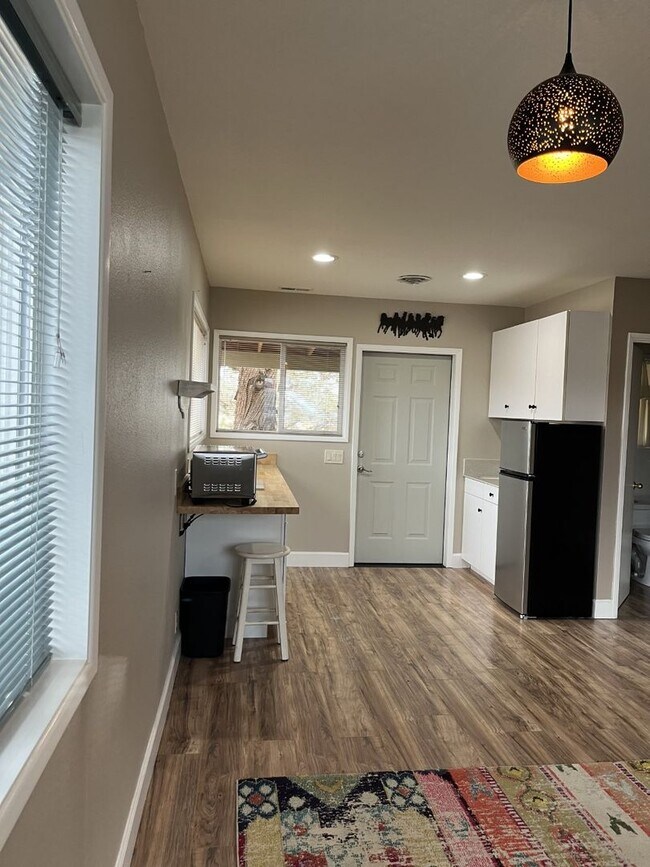 Foto del edificio - 18600 Couch Market Rd