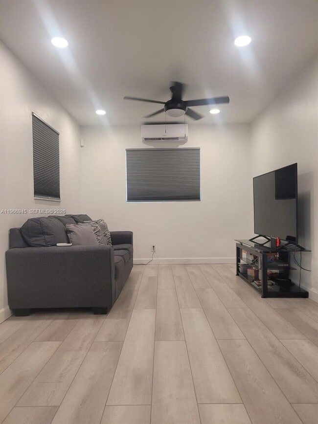 Building Photo - 2891 NW 14th St