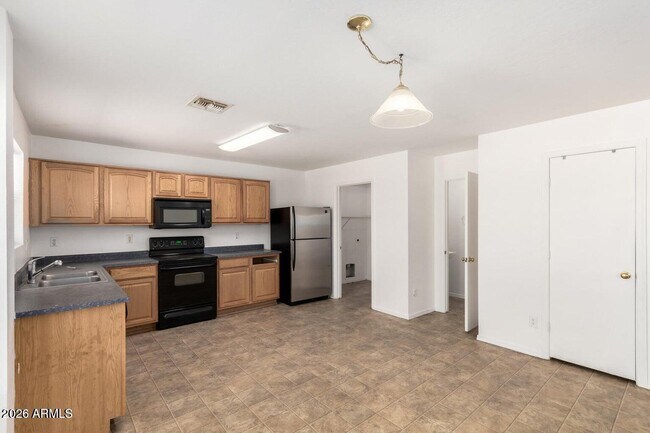 Building Photo - 3124 W Maldonado Rd