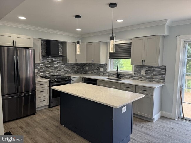 Foto del edificio - 813 Chesney Ln