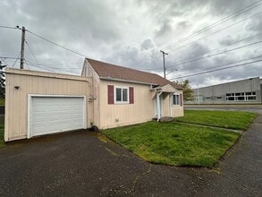 Building Photo - 2306 J St