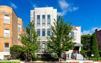 Building Photo - 4317 S Forrestville Ave