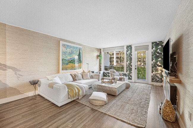 Foto del edificio - 3450 S Ocean Blvd