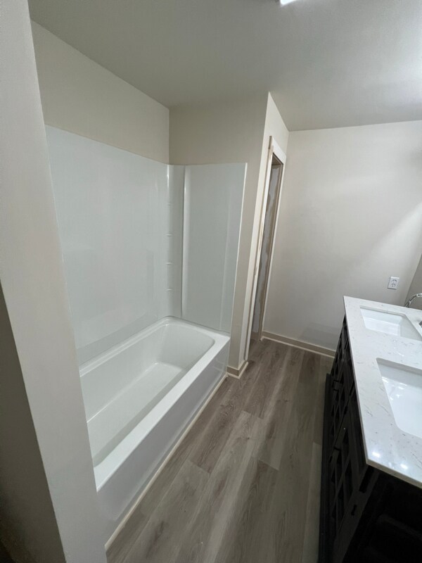 Foto del edificio - 3124 Club House Rd