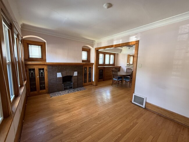 Foto del edificio - 4807 W Wells St