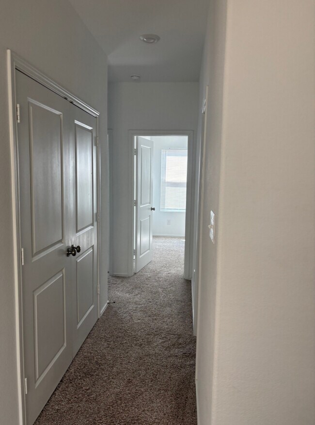 Foto del edificio - 216 Rancho del Cielo Ln