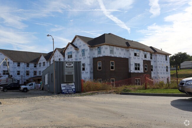 Foto del edificio - Maple Brook at Golden Pond West