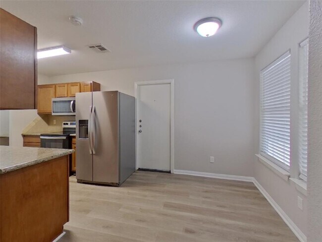 Foto del edificio - 10457 Royal Andrews Dr