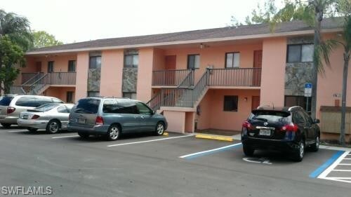Primary Photo - 2700 Park Windsor Dr