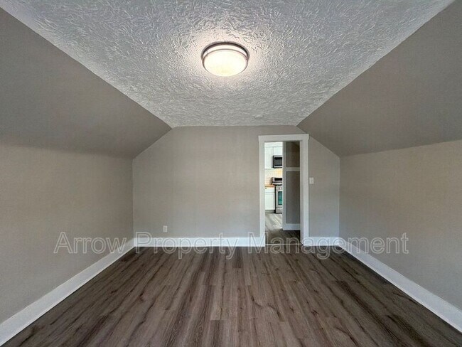 Foto del edificio - 2442 Vine St