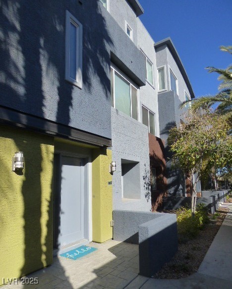 Foto principal - 9050 W Tropicana Ave