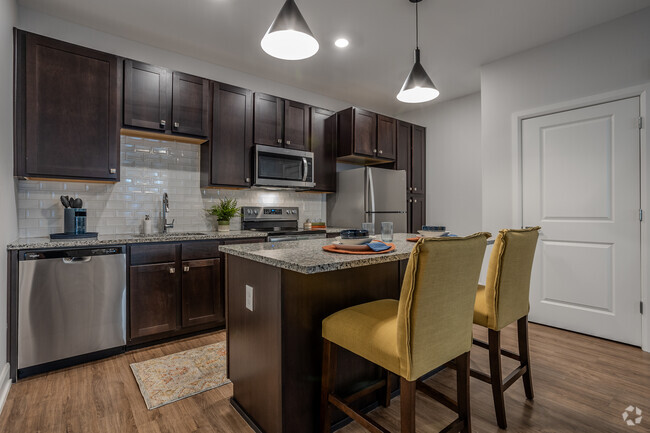 1 Br, 1 Ba - 735 SF - The Lyra - Kitchen - Stella