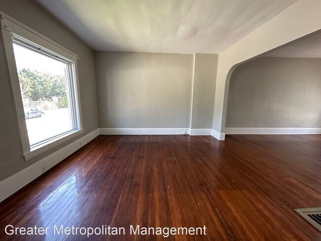 Building Photo - 3 br, 1 bath House - 1280 W. 85th Street