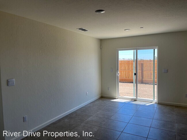 Foto del edificio - 4 br, 3 bath House - 297 Grand Canyon