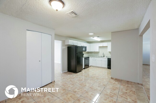 Foto del edificio - 5802 W Berkeley Rd