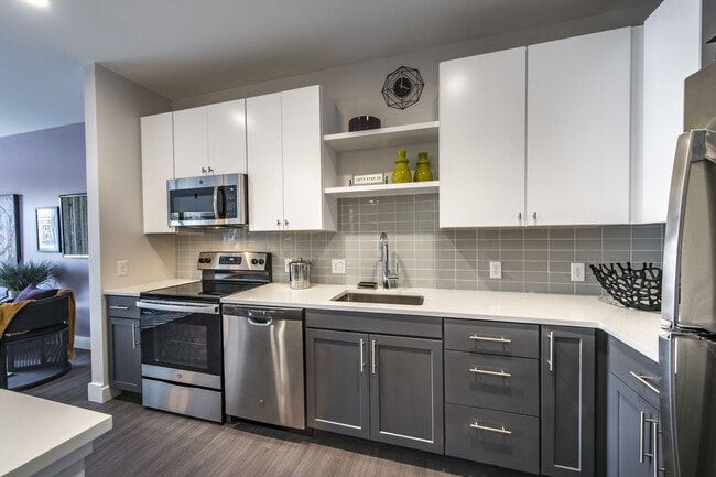 Building Photo - Orpheum Apartments