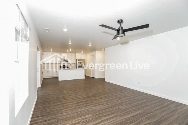 Foto del edificio - 9132 W Inspirado St