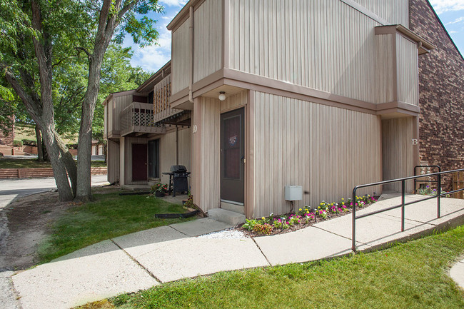 Foto del edificio - Burr Oaks Village Apartments