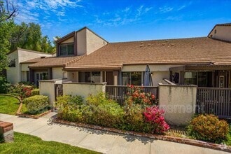 Building Photo - 24725 Sand Wedge Ln