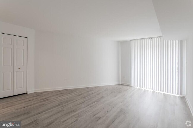 Foto del edificio - 601 24th St NW