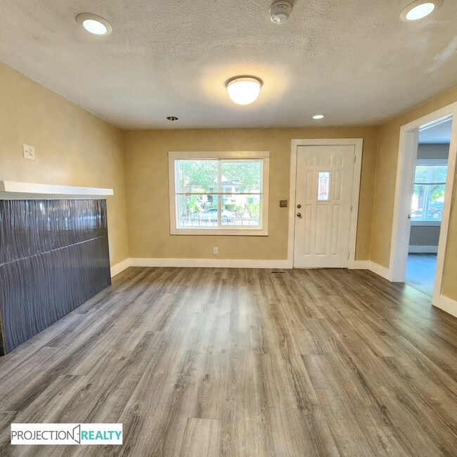 Foto del edificio - 1538 NE Dekum St