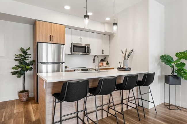 Building Photo - Stratus Apartments