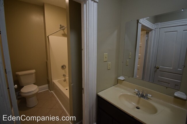 Foto del edificio - 6 br, 3 bath House - 608 3&4 E High Street