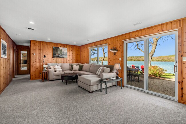 Foto del edificio - 2120 Walleye Ln