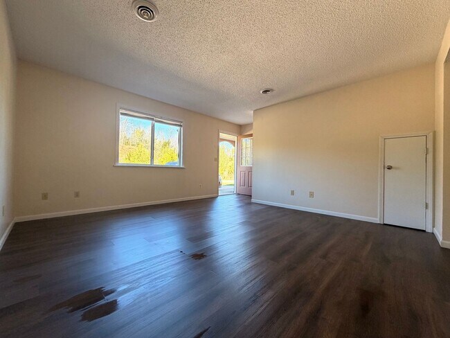 Foto del edificio - 174 Vickie Lynn Ln