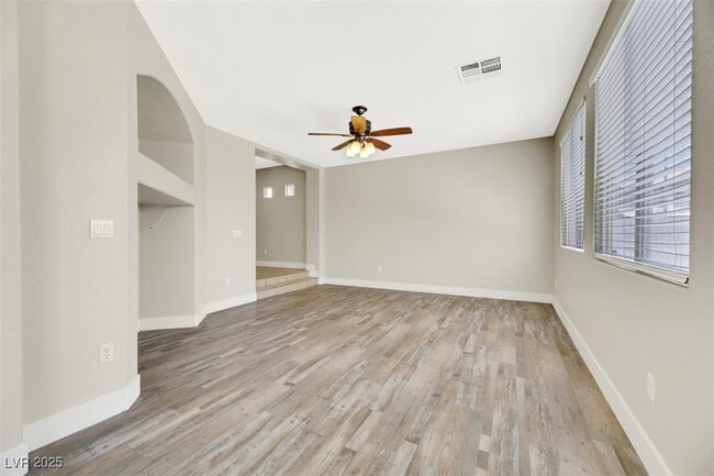 Building Photo - 7228 Quarterhorse Ln
