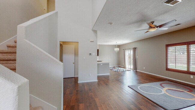 Building Photo - 1424 Bridle Wood Rd NE