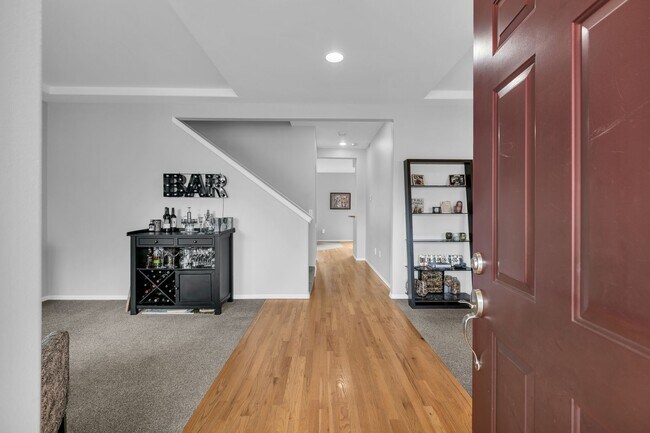 Foto del edificio - Meticulously maintained one-owner residenc...