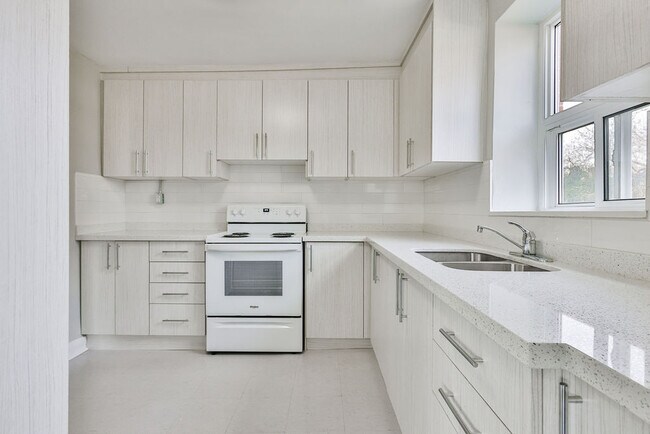 Cuisine - Equity Park