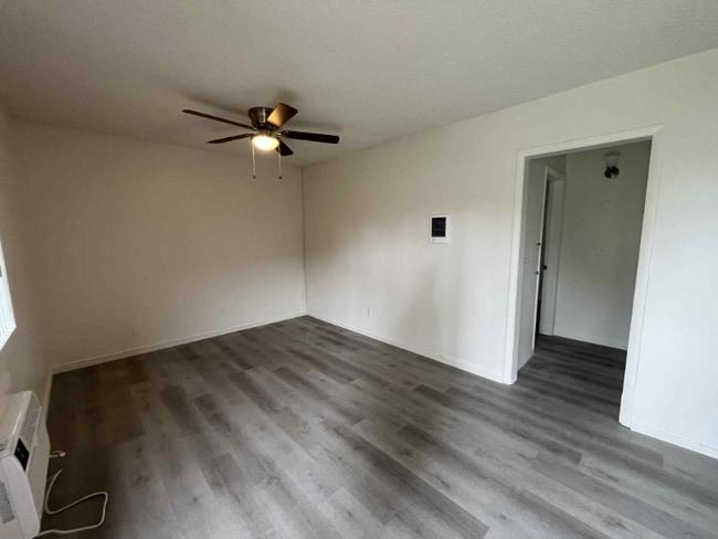 Foto del edificio - 840-840 S Orange Ave